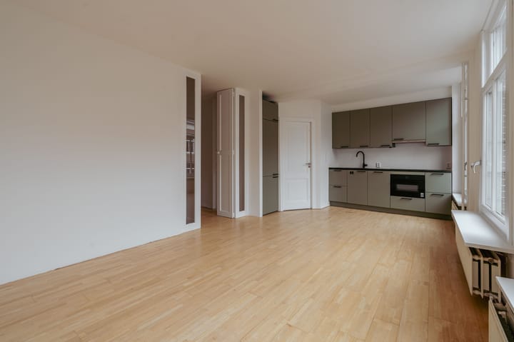 Photo 11 of Gerard Doustraat 56-A2