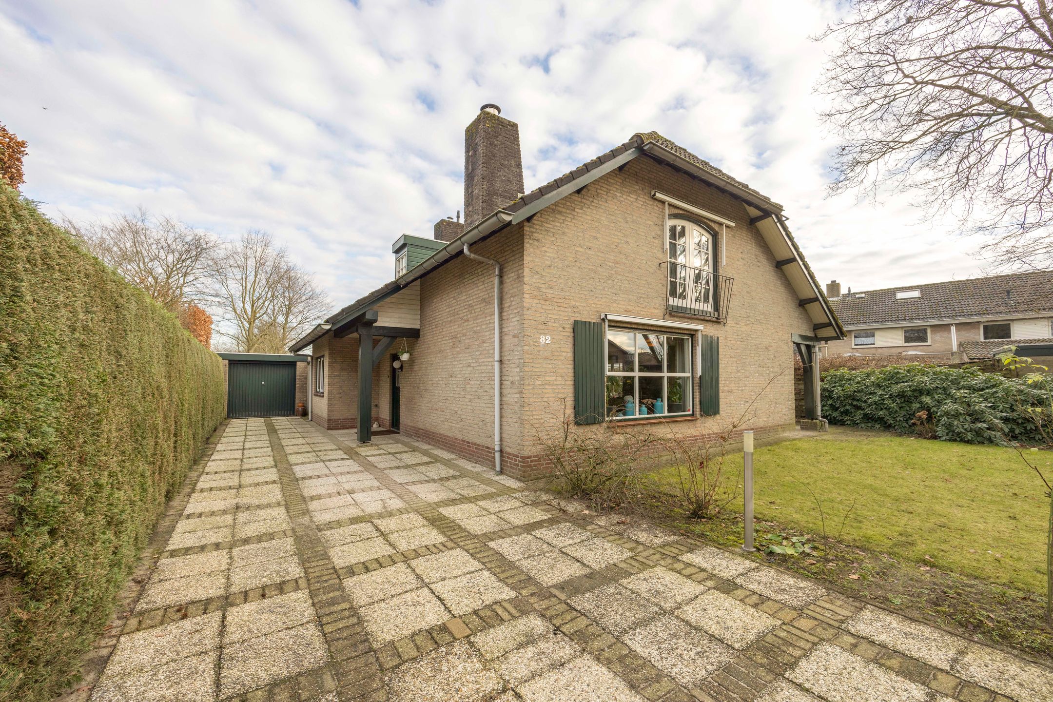 Photo 3 of Achthoevenstraat 82