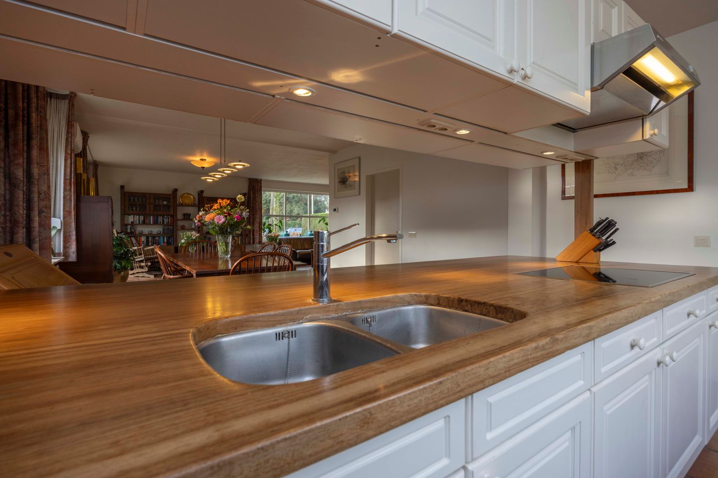 Photo 10 of Achthoevenstraat 82