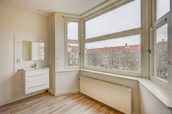 Foto 6 van Antillenstraat 34-3