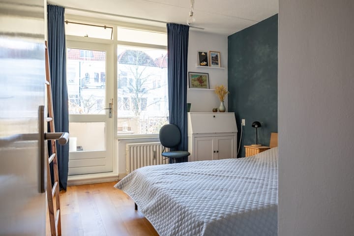 Foto 9 van Van Galenstraat 14-N