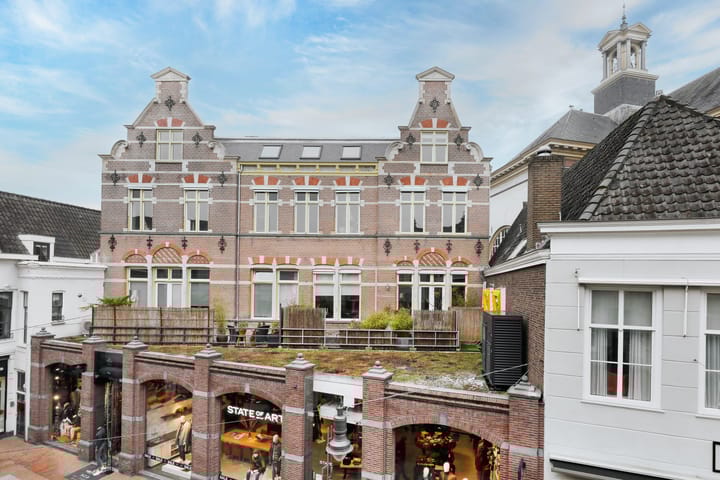 Photo 1 of Sint Annaplaats 25