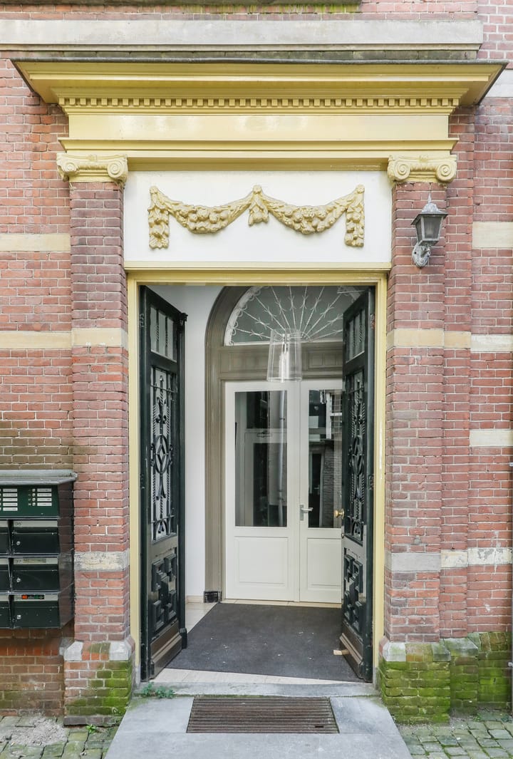 Photo 7 of Sint Annaplaats 25