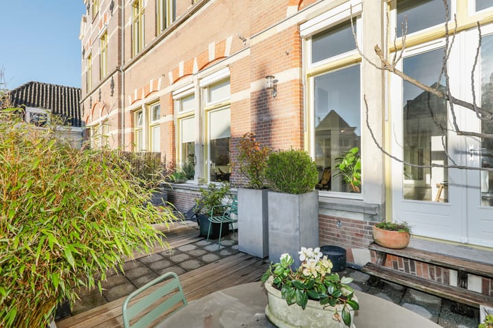 Photo 21 of Sint Annaplaats 25