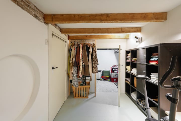 Photo 35 of Sint Annaplaats 25