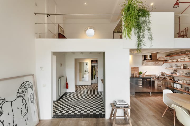 Photo 11 of Sint Annaplaats 25