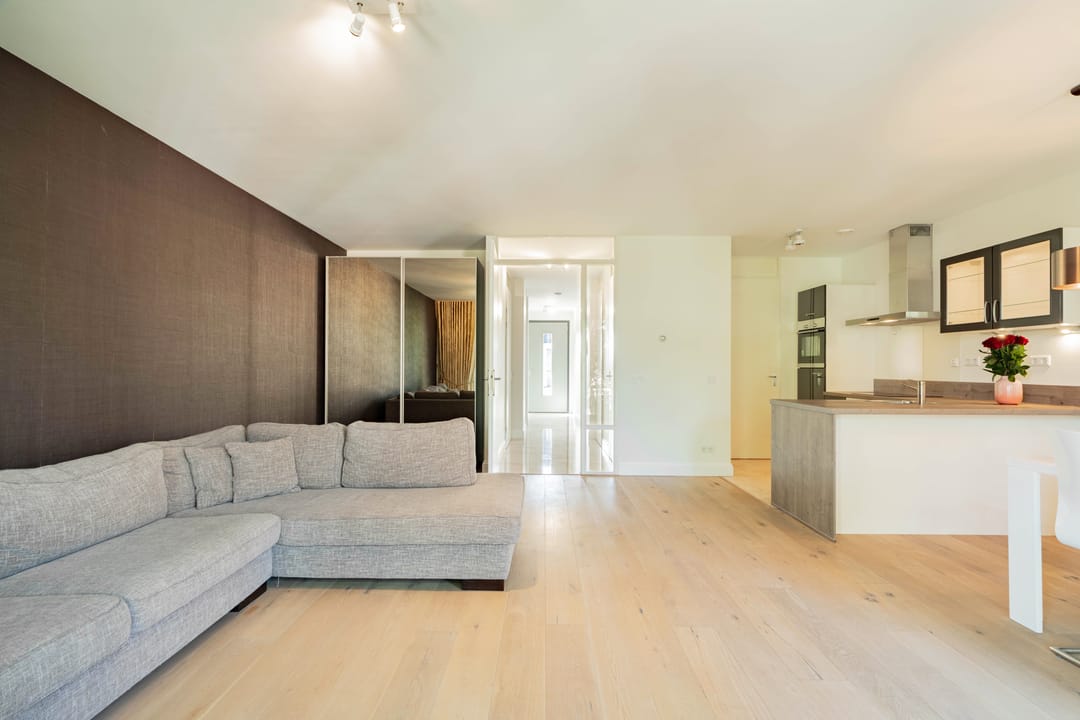 Photo 7 of Camperstraat 22-D