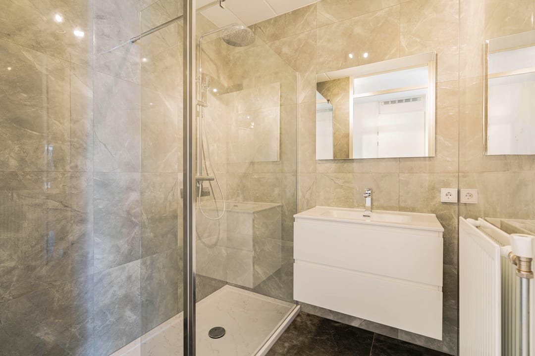 Photo 16 of Camperstraat 22-D