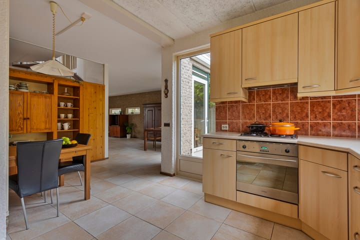 Foto 21 van Groningenlaan 1