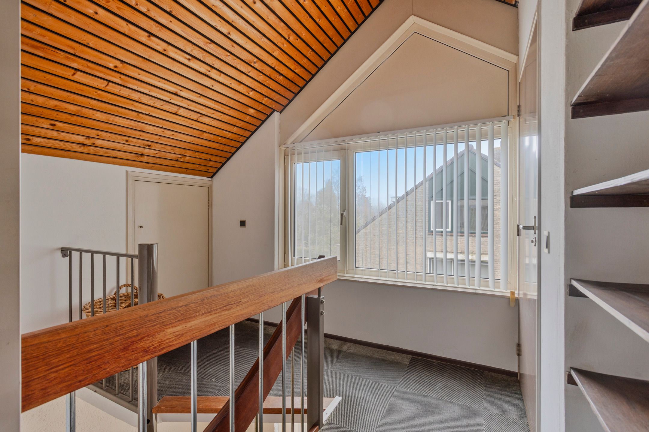 Foto 42 van Groningenlaan 1