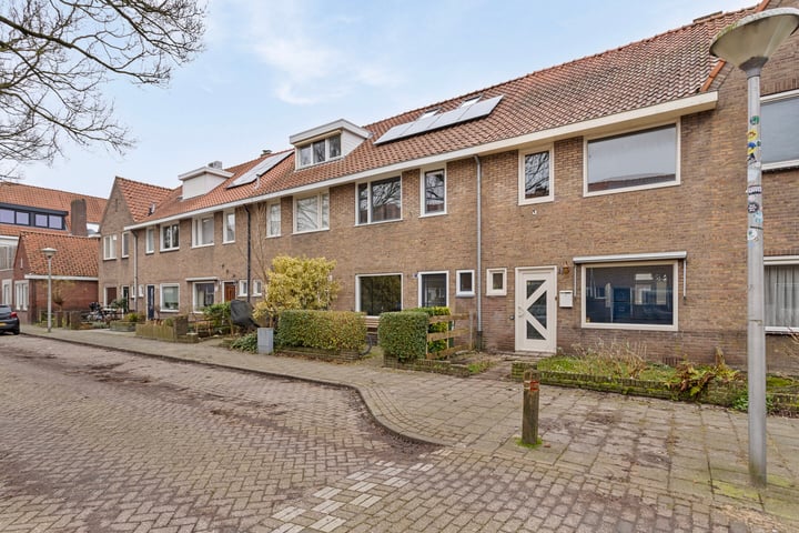 Bekijk foto 3 van Moerdijkstraat 11