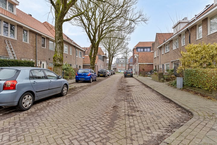 Bekijk foto 4 van Moerdijkstraat 11