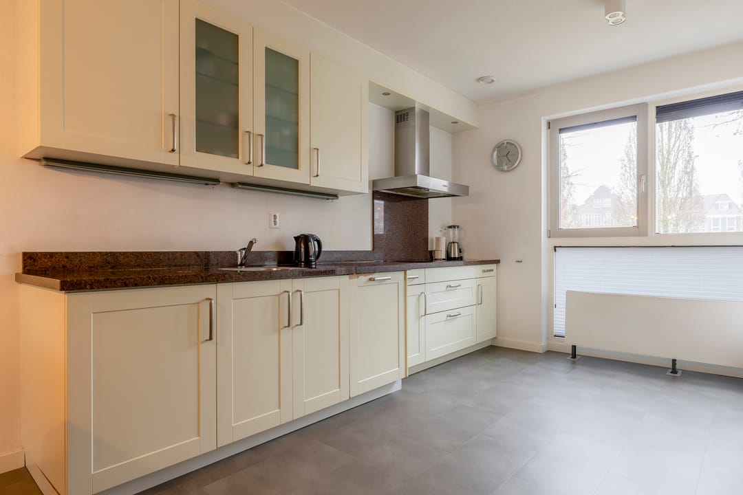 Foto 8 van Laakboulevard 260