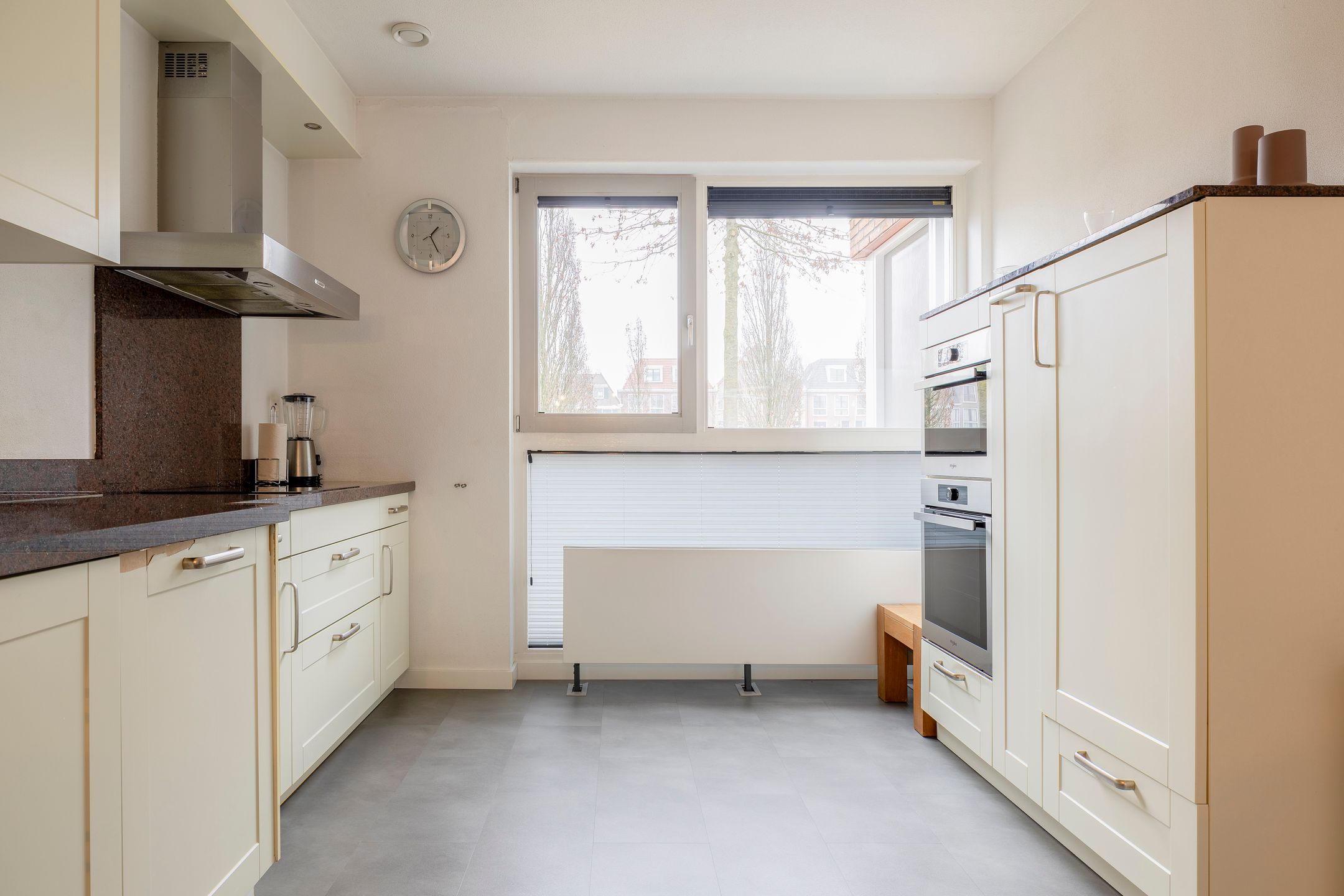 Foto 9 van Laakboulevard 260