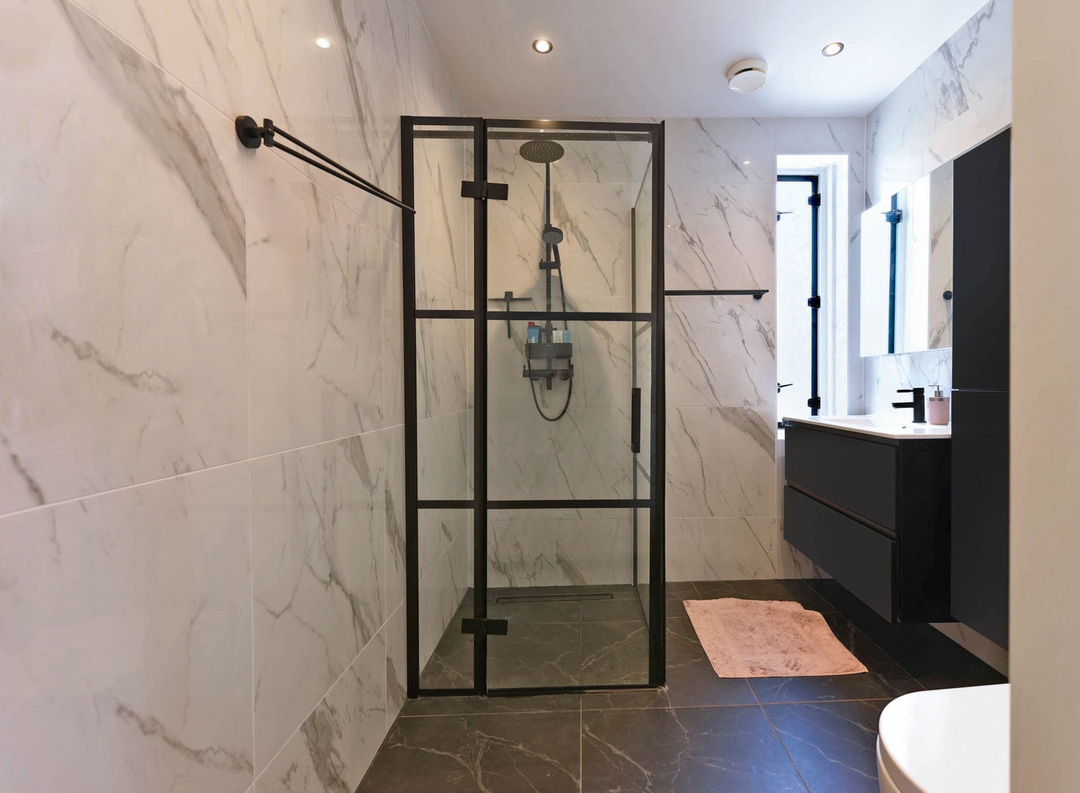 Foto 15 van Laakboulevard 260