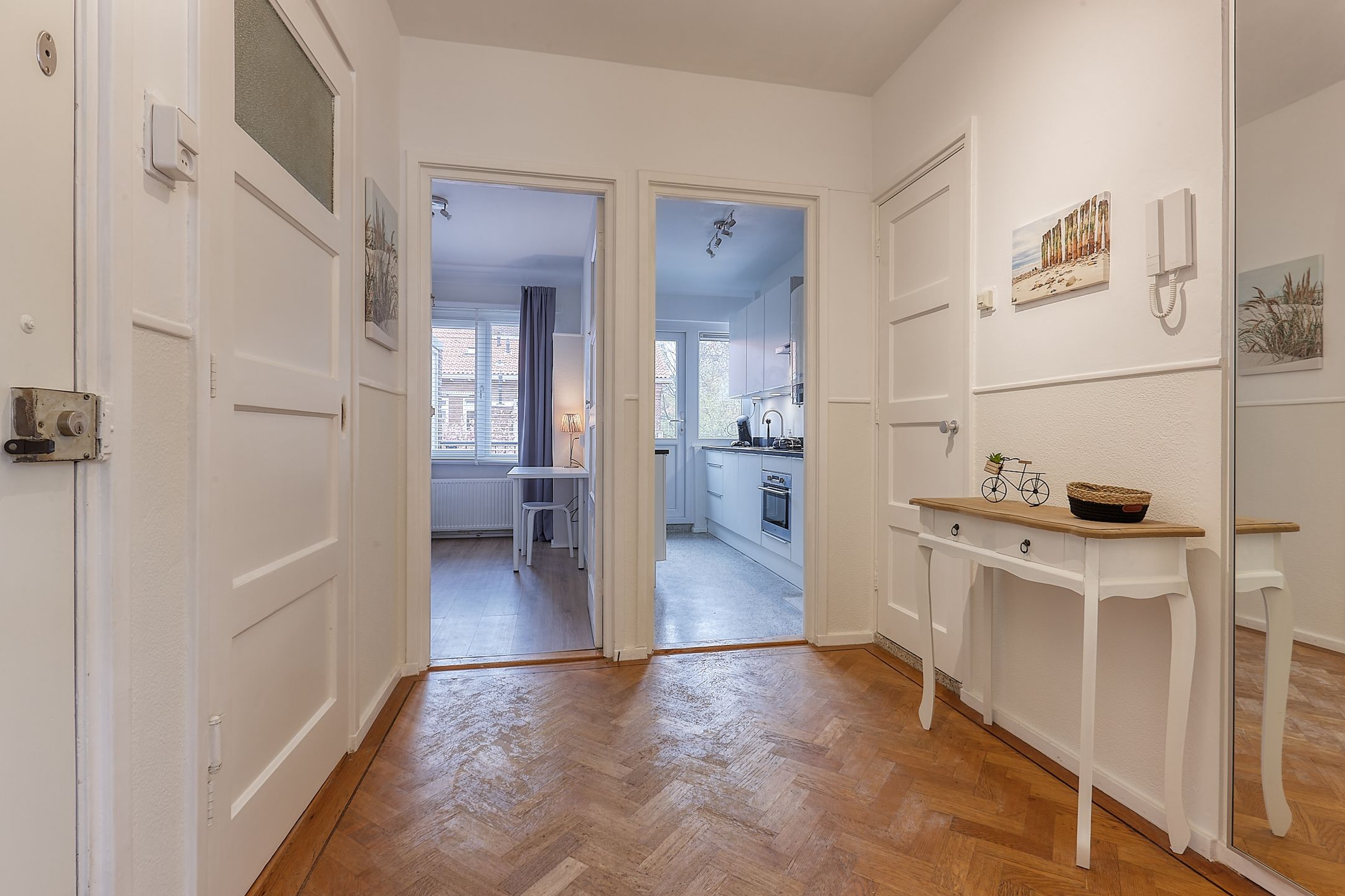 Photo 15 of Carel Vosmaerstraat 68