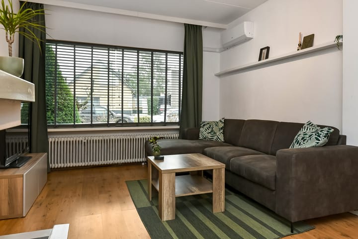 Photo 12 of Rijnstraat 13