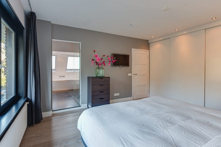 Foto 24 van Sterrenboslaan 20