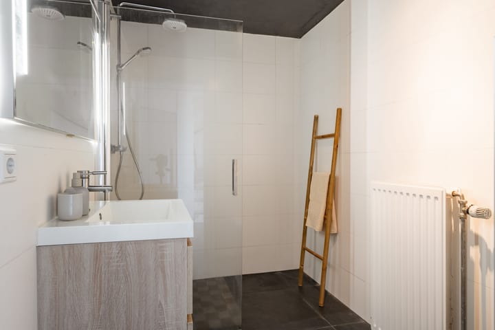 Foto 15 van Voorstraat 404