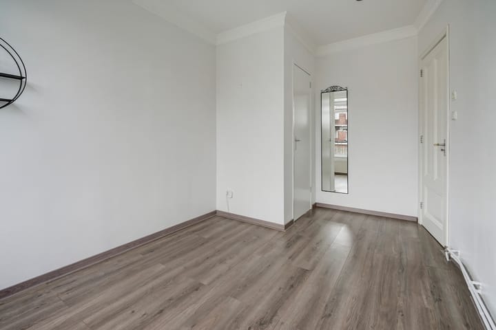 Foto 23 van De la Reyweg 151