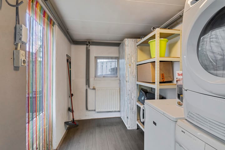 Photo 21 of Albert Cuypstraat 3