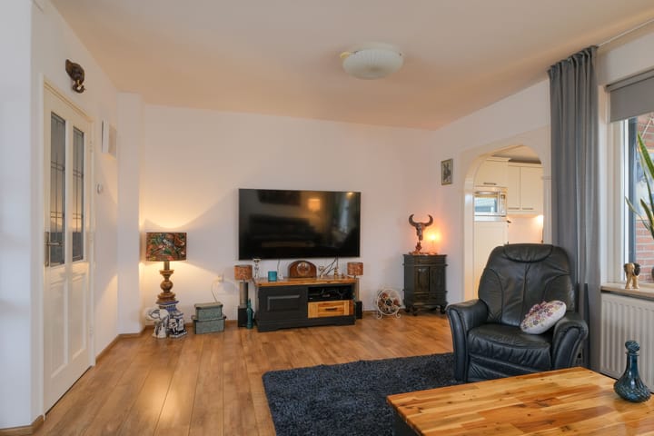 Foto 9 van Pastoor Eshuisstraat 9