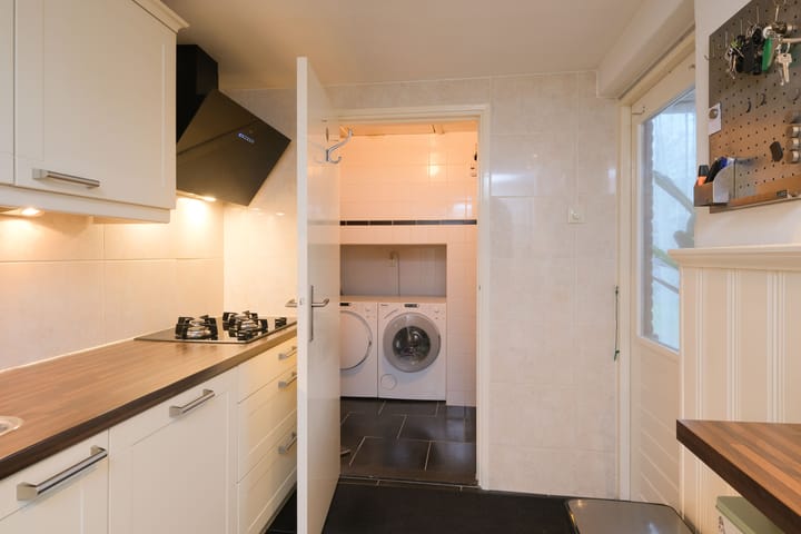 Foto 13 van Pastoor Eshuisstraat 9