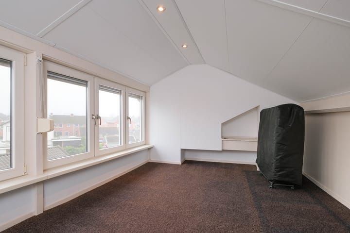 Foto 19 van Pastoor Eshuisstraat 9