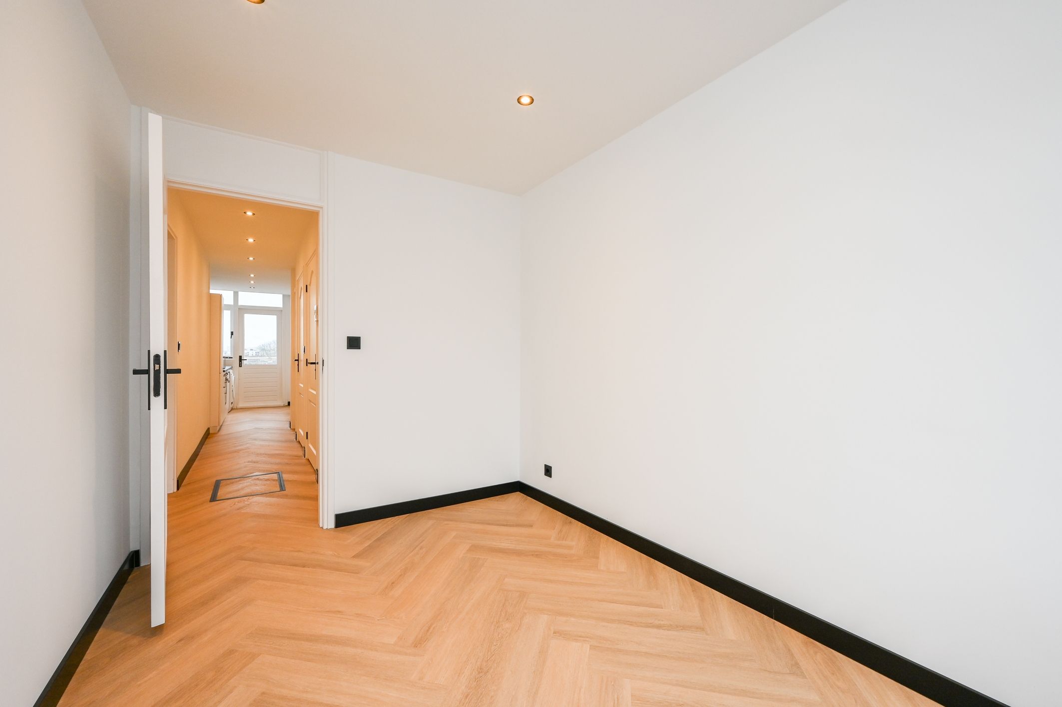 Foto 12 van Moerweg 272