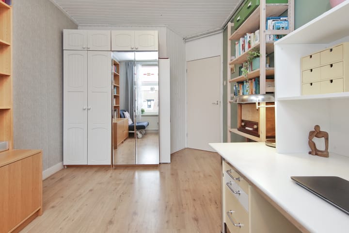 Photo 26 of Van Oosten de Bruijnstraat 175-RD