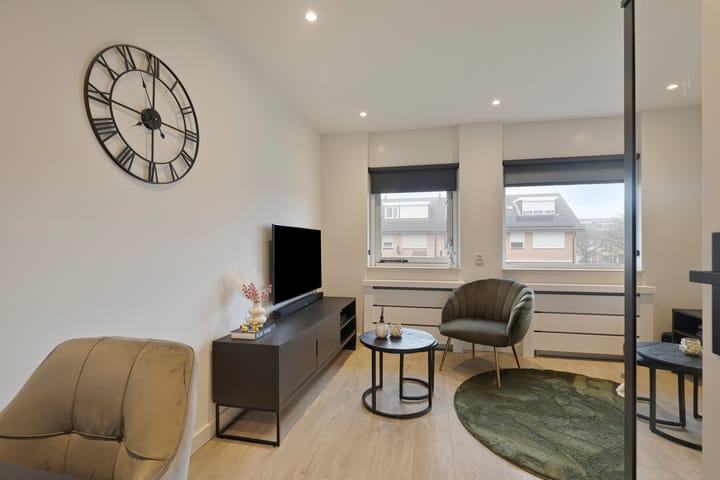 Foto 15 van Van Doesburgveld 23