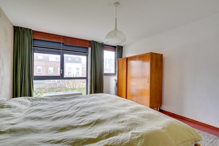 Foto 16 van Pieter Bernagiestraat 25