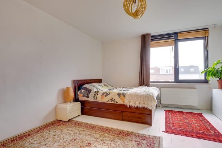 Foto 24 van Pieter Bernagiestraat 25