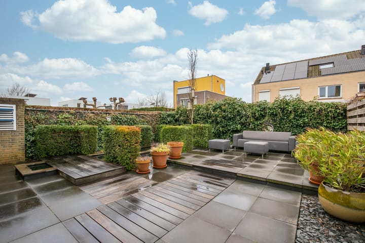 Foto 32 van Paul van Zeelandstraat 8