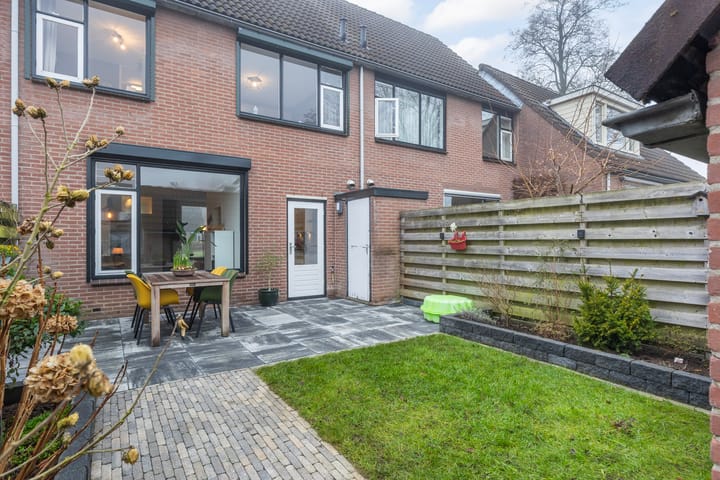 Foto 28 van Buizerdstraat 46