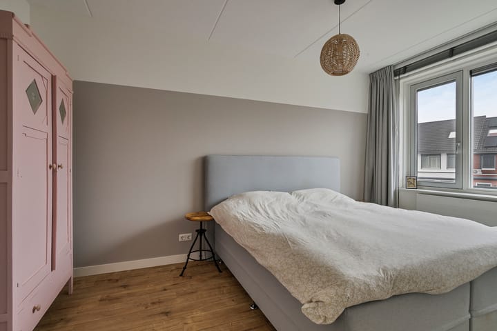 Photo 17 of Caligastraat 2