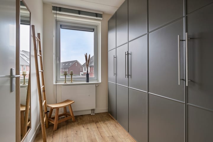 Photo 19 of Caligastraat 2