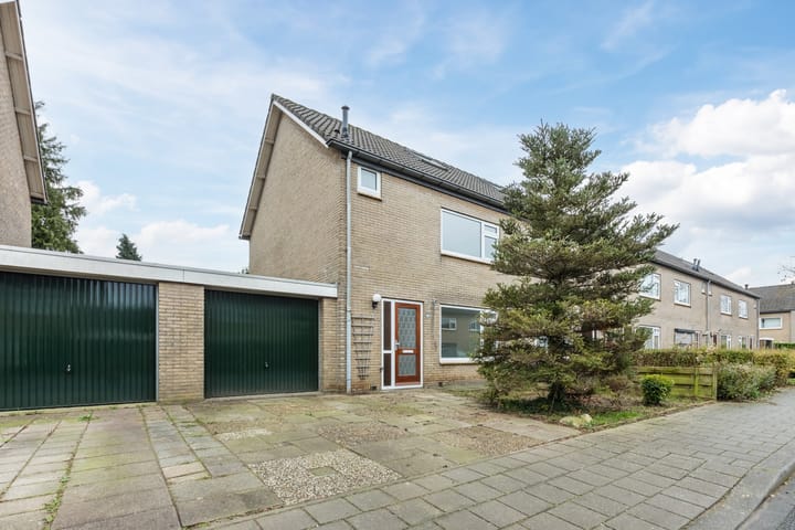 Foto 6 van Bachstraat 12