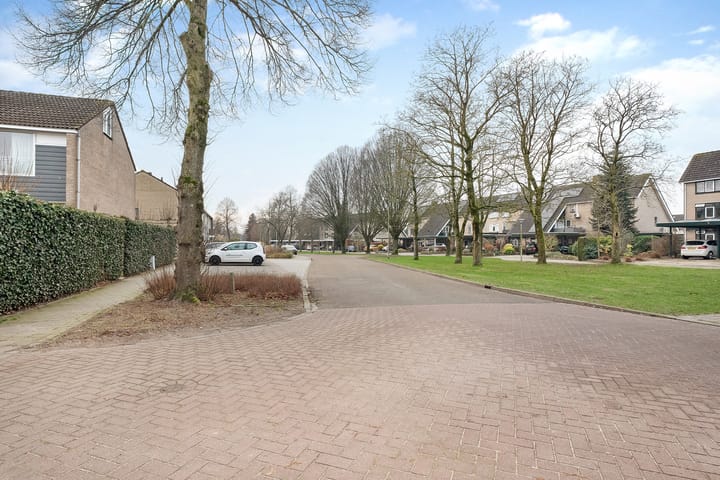 Photo 5 of Merelstraat 34