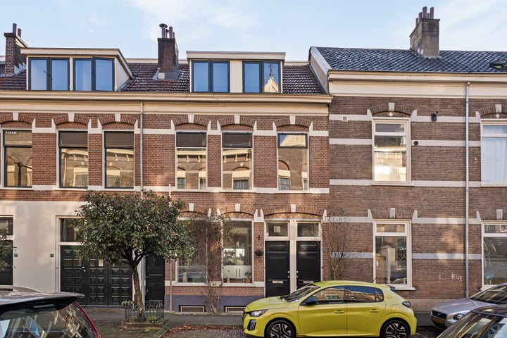 Bekijk foto van Sloetstraat 83