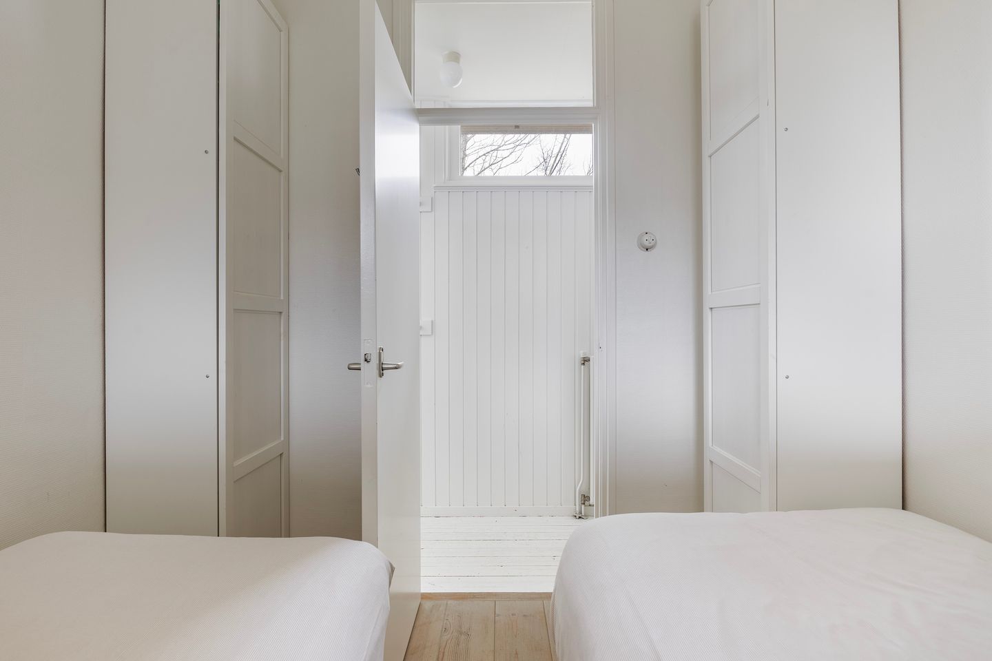 Photo 14 of Zwarteduinenweg 7