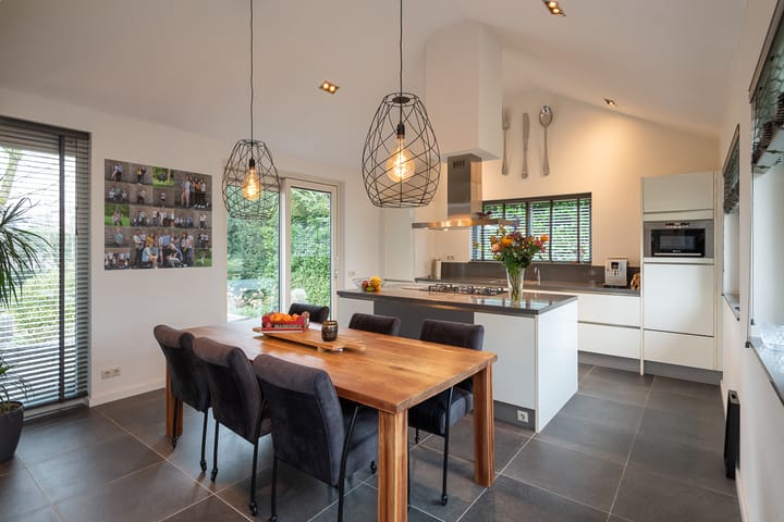 Foto 6 van Randweg 25