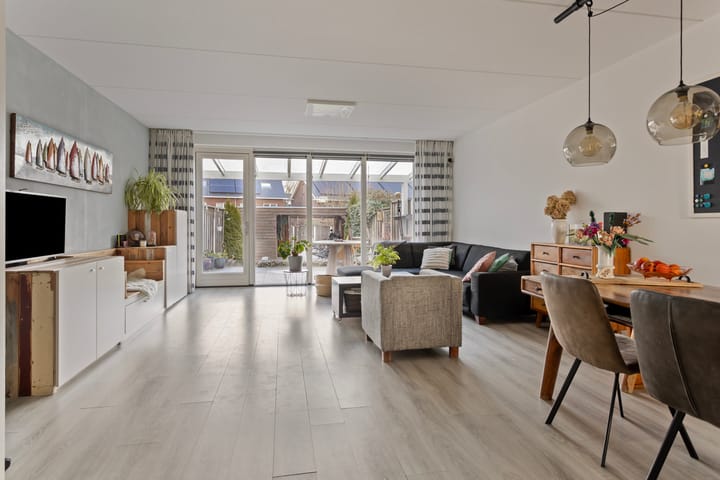 Foto 8 van Leliestraat 89