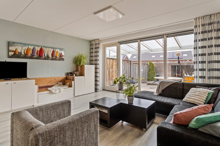 Foto 15 van Leliestraat 89