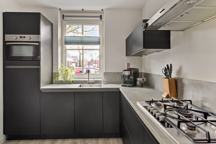 Foto 11 van Leliestraat 89