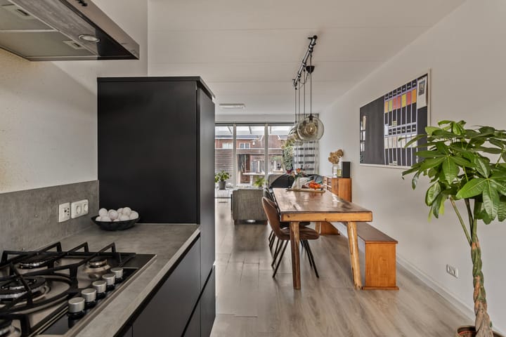 Foto 13 van Leliestraat 89