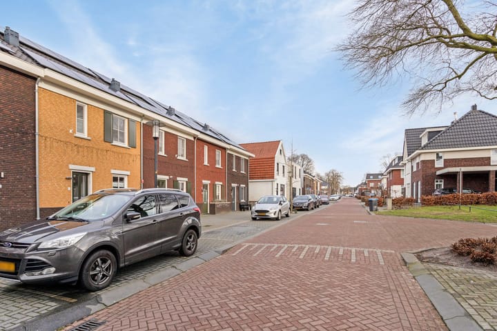 Foto 30 van Leliestraat 89