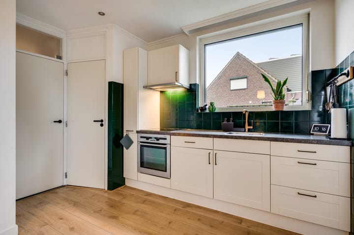 Foto 3 van Burgemeester Magnéestraat 10