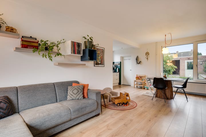 Foto 11 van Burgemeester Magnéestraat 10