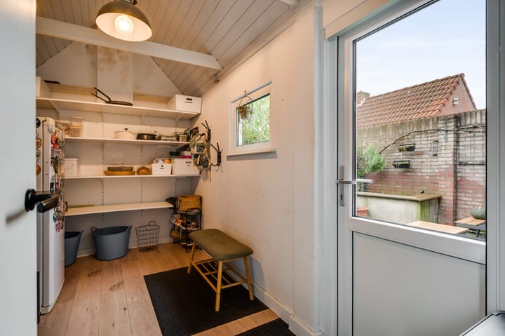 Foto 17 van Burgemeester Magnéestraat 10